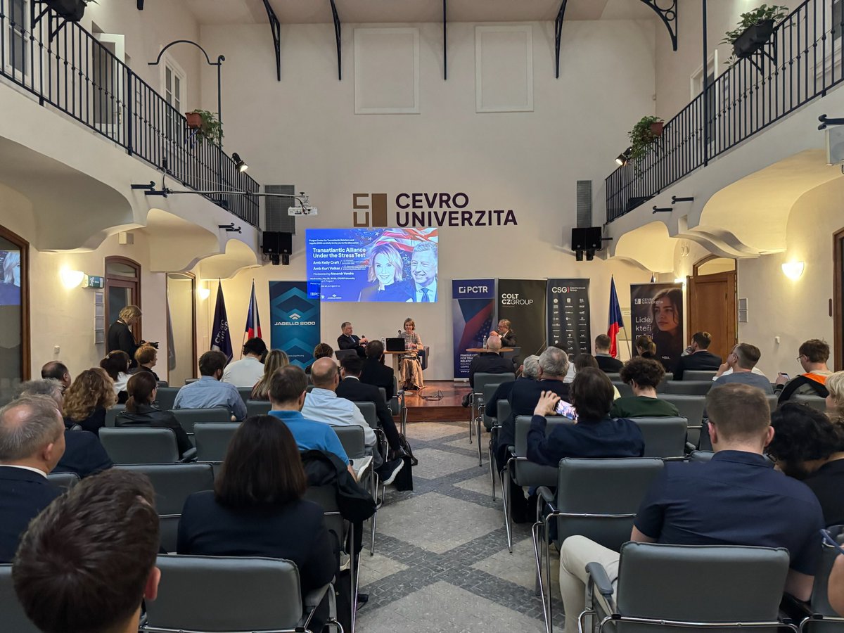 jagello2000's tweet image. Včerejší diskuzi na téma Transatlantic Alliance Under the Stress Test jsme organizovali společně s @PCTR_CEVROinst prostorách @CEVROinstitut. Zde je malé ohlédnutí za úspešnou akcí. ⬇️
#jagello2000