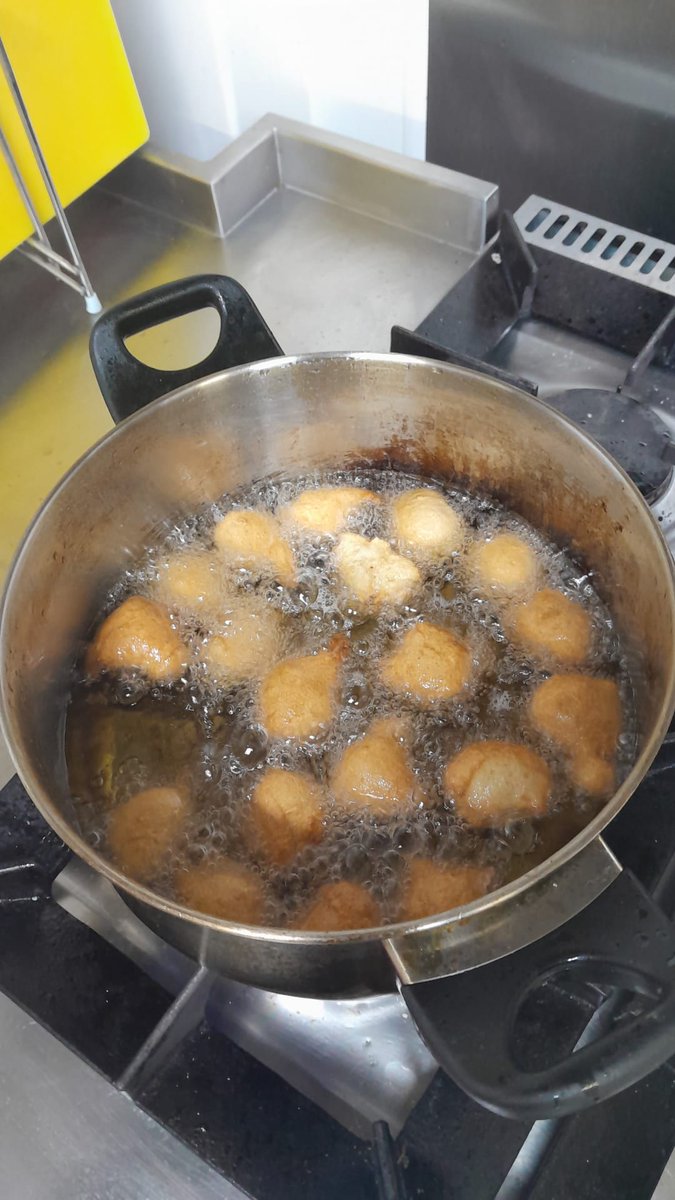 steps4change's tweet image. Smiles, sandwiches, and a whole lot of fun! 🥪💫 The kids enjoyed every moment while learning and making tasty creations. Another beautiful memory made with Steps4Change! #Steps4Change #FunWithPurpose #KidsLearningThroughPlay