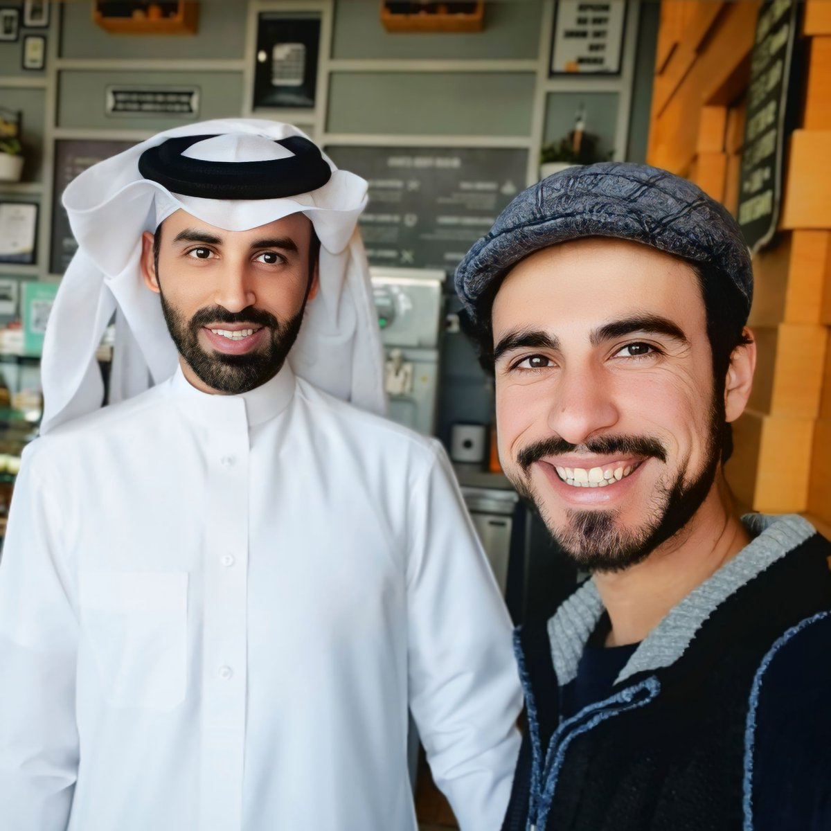لم أر مثل الدكتور نايف بن نهار الوبير الشمري "رجُلا" يقدّم خطابا فكريا أصيلا يجمع بين عمق المعرفة الشرعية والإنسانية والوعي بالواقع، والشجاعة الأدبية. ولأنه صاحب رسالة، فلا يترفّع عن مخاطبة الكبير والصغير بلغة عصرية ملامِسة.

ومن اقترب منه عرف همه الصادق في سحب الفلسفة الإسلامية