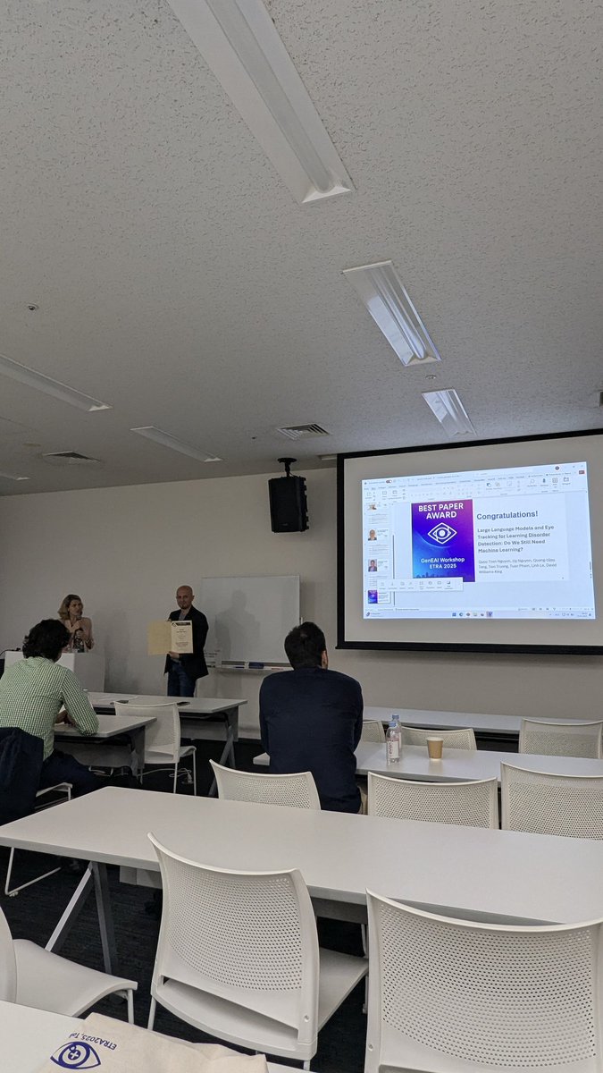 AbdrabouYasmeen's tweet photo. Ending the #GenEAI workshop at @ETRA_conference with awards congratulations to Quoc-Toan Nguyen on their best paper award titled "Learning Disorder Detection Using Eye Tracking: Are Large Language Models Better Than Machine Learning?"
#ETRA2025 ๐ฏ๐ต https://t.co/dkh7kuPkc8