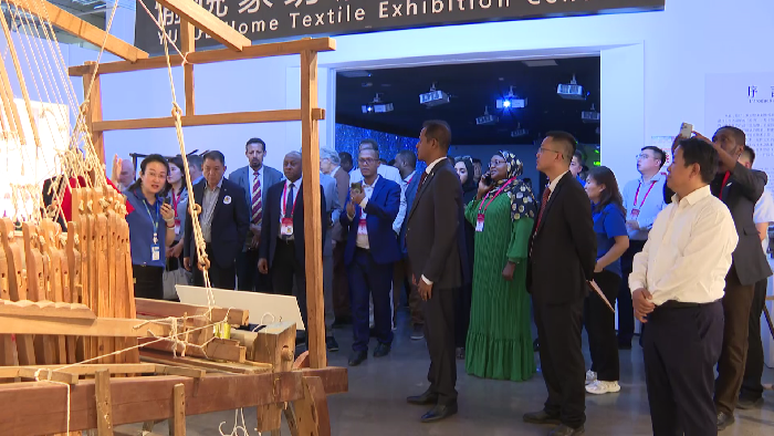 iBinzhou's tweet photo. From May 28 to 30, around 80 guests from over 20 countries gathered in #Binzhou for the Binzhou International Sister Cities Day event. 

On the first day, they toured major industries and innovation centers and experienced the richness of cultural heritage. #InBinzhou #IFCCE https://t.co/1OgzWwe8Jh