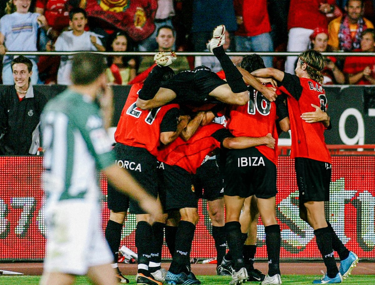 Fa 20 anys Pereyra va demostrar que el Mallorca no coneix impossibles.

🗓️ 𝟮𝟵/𝟬𝟱/𝟮𝟬𝟬𝟱 ❤️🖤