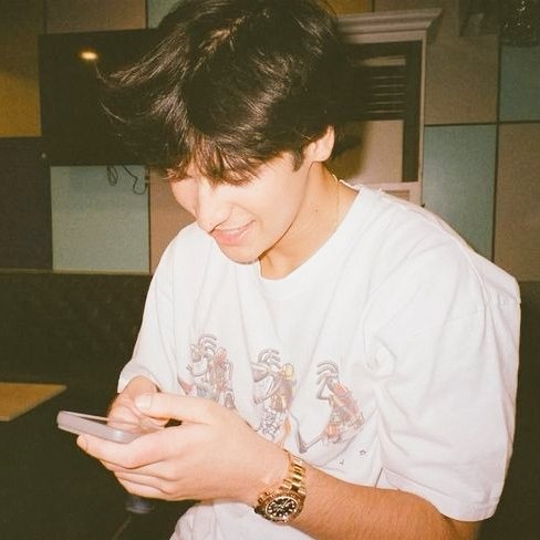 _dresztine's tweet image. .ᐟ an #ashdres au, wherein ; 

ashtine and andres never planned to live together. but when their parents decide it's time for them to grow up and be independent, they're pushed into sharing one apartment.