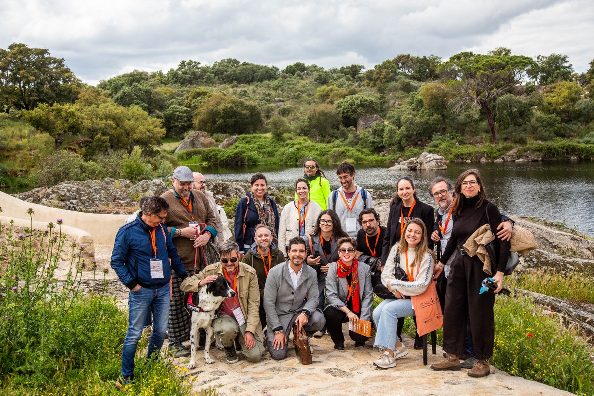 🌄🎶 ¡Recorrido inolvidable desde la nueva sede de Wazo Coop! En #Music4CoopFest exploramos la Ermita del Salor, los Molinos de Torremocha y el Convento de Valdefuentes. Cultura, música y cooperación rural. 💚
#DesarrolloRural #ODS #Valdefuentes #NuevaSede