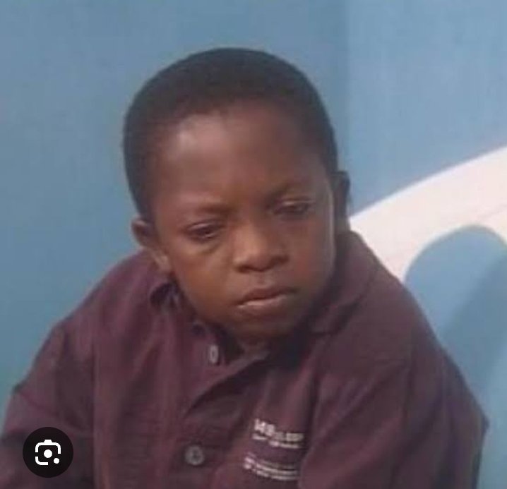 Conso 1: Don't write listen and register in your brain.

Conso 2: Make sure you write don't trust your brain it can always fail you.

Me: