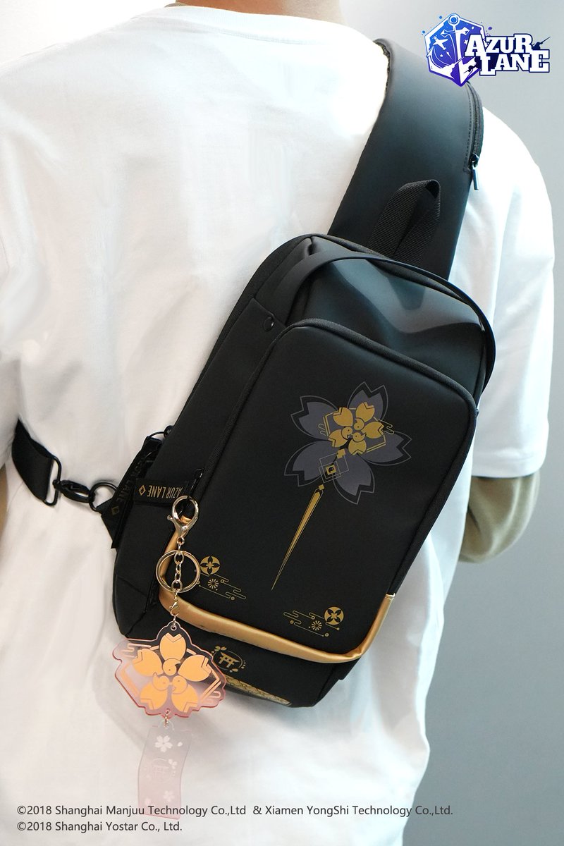 ShopYostar's tweet image. Dear Commander,
Your Sakura Empire Crossbody Bag is ready! Featuring multi-layer storage and a FREE faction charm 🌸 - Sortie now!

⚓: yostar.store/collections/az…

#Yostar #AzurLane #valentinesday2025