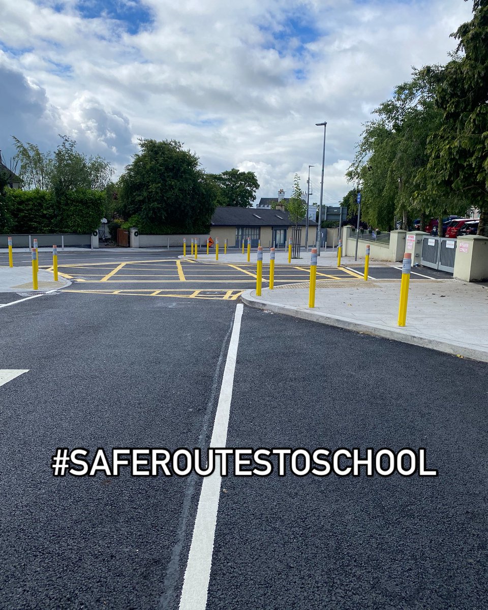 SherganTraffic's tweet photo. Another fantastic safe routes to school project complete. Well done to all involved #sherganpencilbollards #srts #activetravel https://t.co/YUZ9APg1kd