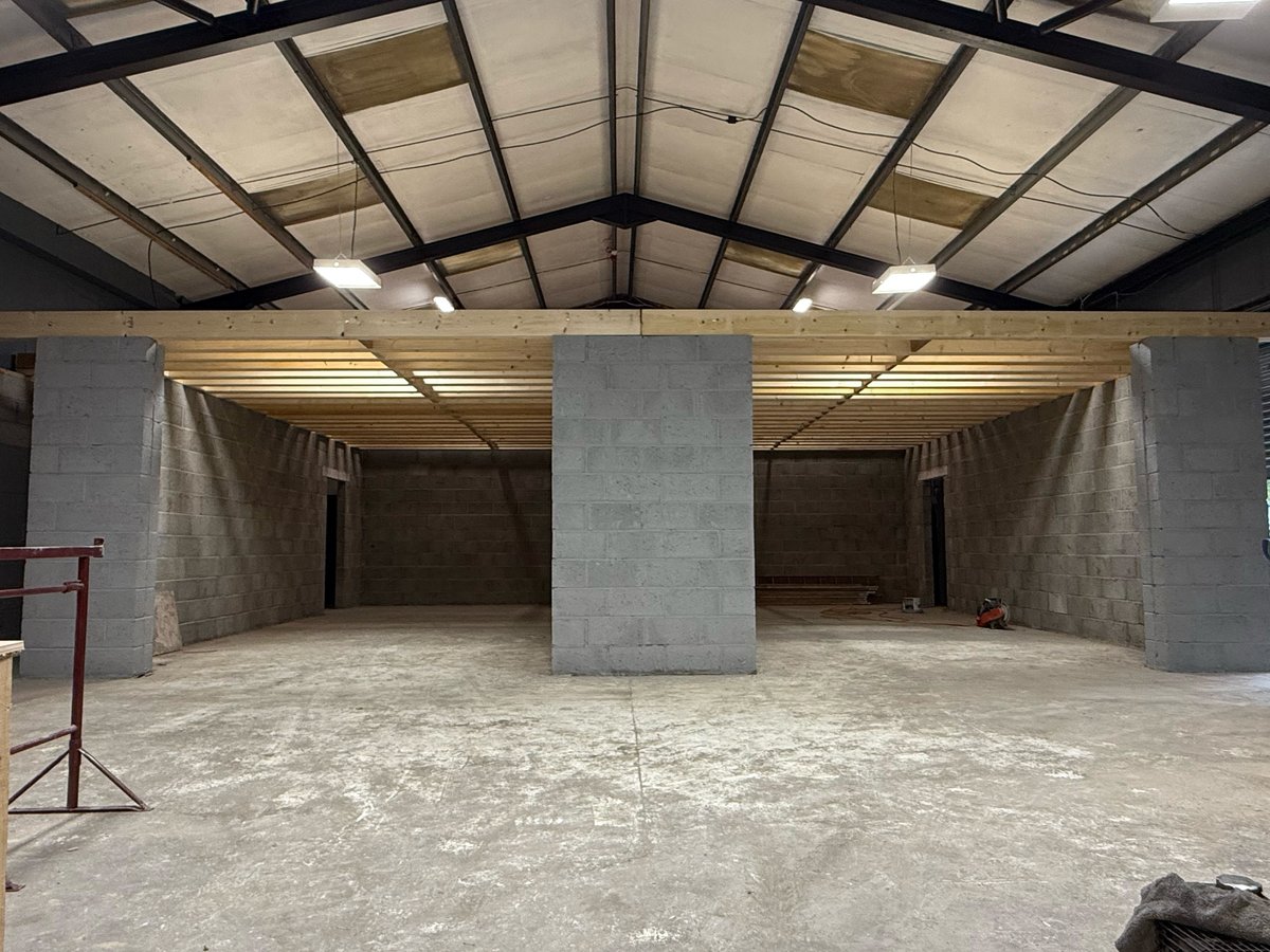 AutoAddictionUK's tweet photo. The booths are up! 😁
Things are shaping up nicely in the new unit, we’ve got the structure for our two detailing booths in place, and the beams are up for a second floor 👷♂️💪
#automotiveaddiction #automotiveaddictionuk #detailing #detailingworld #newunit https://t.co/Q4AjfJeXFA