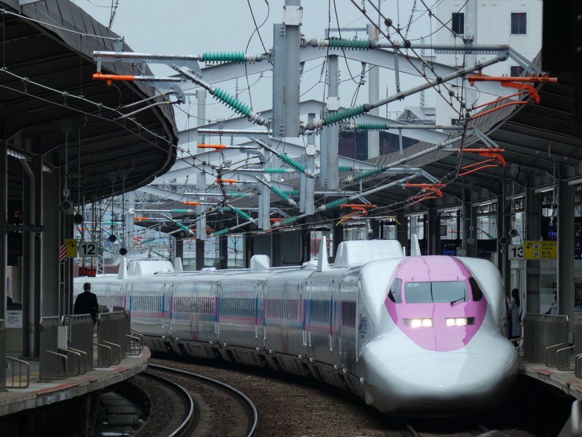 似てるような、似てないような…