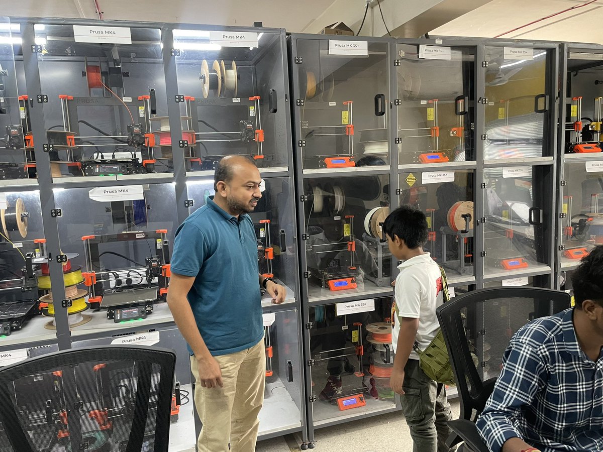 CaptVenk's tweet image. A fruitful visit to Robu.in! The founder assured full support for our ‘Moonshot Club’ and shared valuable ideas for future products. Laksh got hands-on time, and we’ll be working closely with their tech and sales teams ahead.