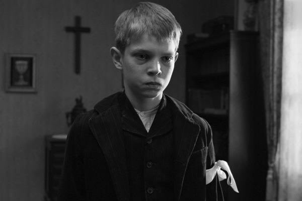 Analogue Ireland (@analogueireland) on Twitter photo Serving up a few celluloid screenings this June across Ireland!
⚽️ Offside (35mm) <a href="/QFTBelfast/">Queen's Film Theatre</a>
🇩🇪 The White Ribbon (35mm) <a href="/LightHouseD7/">Light House Cinema</a>
Full listings and ticket links: docs.google.com/document/d/1Gn… Serving up a few celluloid screenings this June across Ireland!
⚽️ Offside (35mm) <a href="/QFTBelfast/">Queen's Film Theatre</a>
🇩🇪 The White Ribbon (35mm) <a href="/LightHouseD7/">Light House Cinema</a>
Full listings and ticket links: docs.google.com/document/d/1Gn…