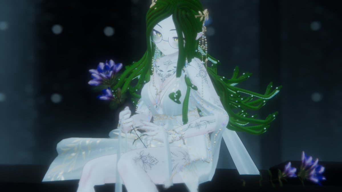 Wrendoolin's tweet image. To all that see me, freeze, forever ~❄️🥀