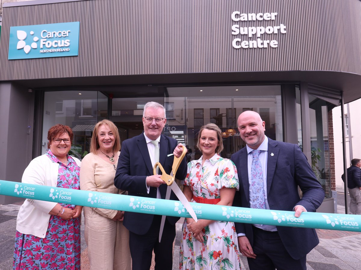 Cancer Focus Northern Ireland (@cancerfocusni) on Twitter photo Yesterday marked the start of a major shake-up in how cancer care is delivered in Northern Ireland, as the Health Minister Mike Nesbitt MLA has officially opened Cancer Focus NIās new Regional Therapeutic Cancer Support Centre in Enniskillen.
cancerfocusni.org/health-ministeā¦
<a href="/healthdpt/">Department of Health</a> Yesterday marked the start of a major shake-up in how cancer care is delivered in Northern Ireland, as the Health Minister Mike Nesbitt MLA has officially opened Cancer Focus NIās new Regional Therapeutic Cancer Support Centre in Enniskillen.
cancerfocusni.org/health-ministeā¦
<a href="/healthdpt/">Department of Health</a>