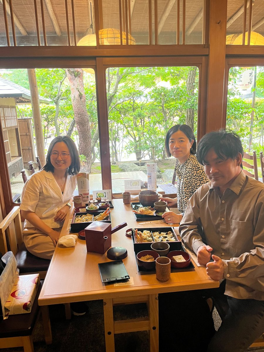 I am thrilled that we finally had this lunch! Thank you! amazing super supervisors! <a href="/afukazawa79/">Aiko Fukazawa</a> <a href="/GraceGDHan/">Grace Han</a> #ISMSC2025