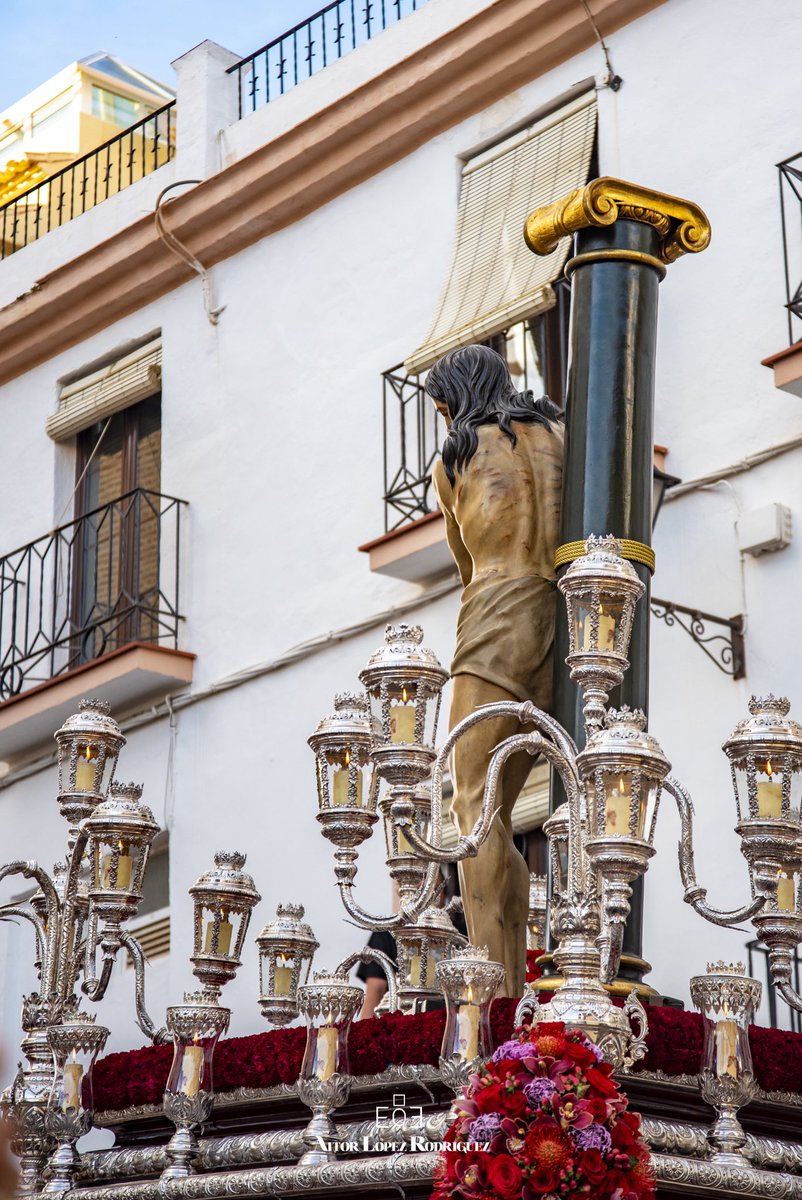#JuevesDeEstudiantes | Jueves Santo.

📸 <a href="/fotocofrade_ALR/">Aitor H López Rodríguez</a> 

#EstudiantesVlz
#ColumnaYRosario
#CofradíasVM