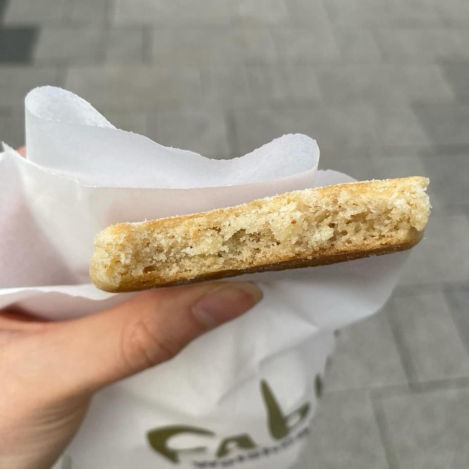 One bite is never enough!

How many Welshcakes have you eaten in one sitting? 🫣🫢
.
.
.
#welshcakes #fabulous #fabulouswelshcakes #cardiff