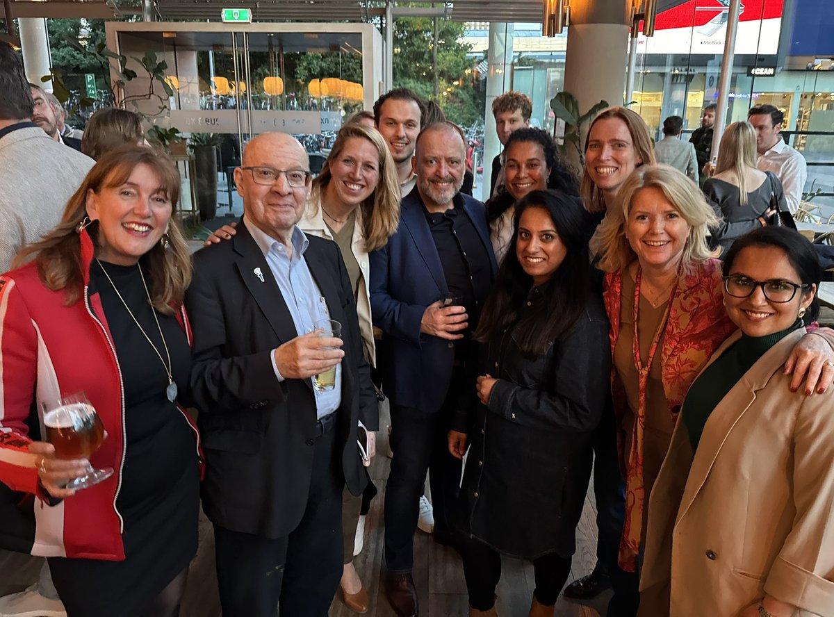 marjaruigrok's tweet image. Met de @VVD_HLMR naar bijeenkomst over #groei #tech #kansen