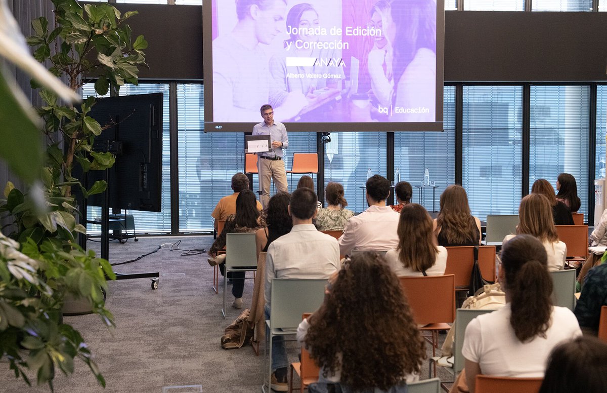 En la jornada de Edicíon y Corrección de Grupo Anaya, nuestro director <a href="/avalerogomez/">Alberto</a>  habló del papel de la IA en el aprendizaje del futuro.

📚 Con Baiq, los contenidos se convierten en conversaciones personalizadas, adaptadas a cada estudiante.

🔗 baiq.eu/es