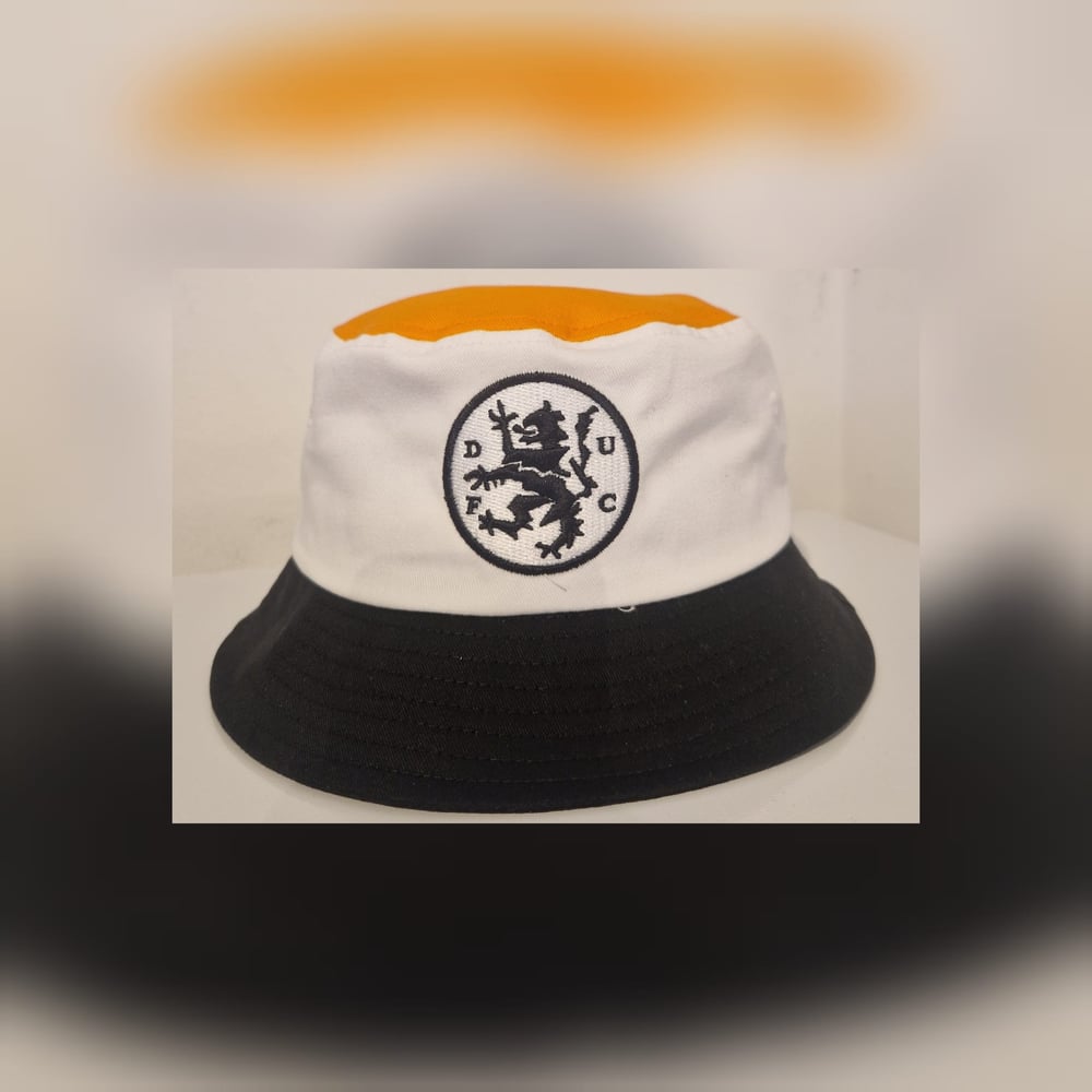 DisplaysDufc's tweet image. Get the kids ready for summer. 
Size small in these hats are for kids. Order below
dundeeutddisplayteam.bigcartel.com/product/bucket…