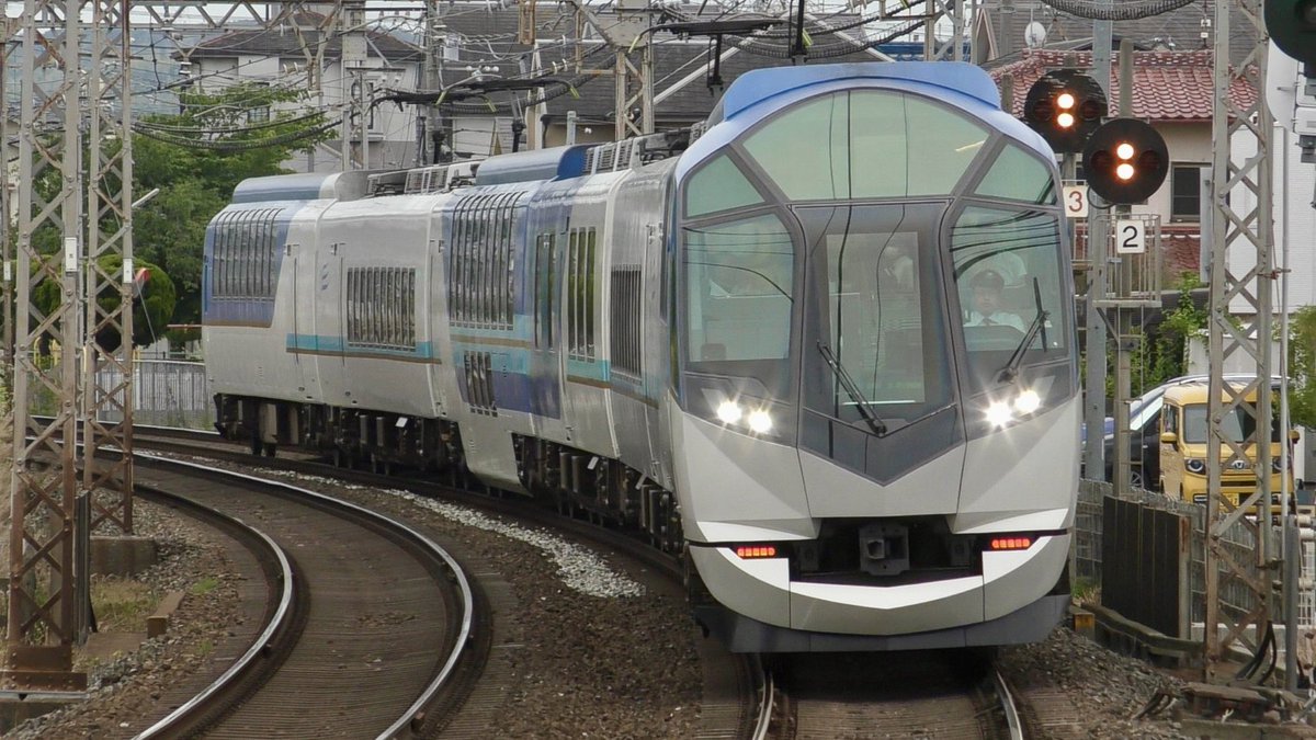 YDM_inertia's tweet photo. 寺田駅撮影、大満足な結果でした。
帰りの乗車電がL81なのは嬉しすぎ…
1400レ iL02(ミジュマルライナー)
1624レ VH28(Dialogue Train)
9400レ SV01
1645レ L81
#近鉄 #近鉄京都線 #寺田駅 #ミジュマルライナー #しまかぜ #いのちのあかし #近鉄8000系 #L81 https://t.co/VvlhaB6mFT