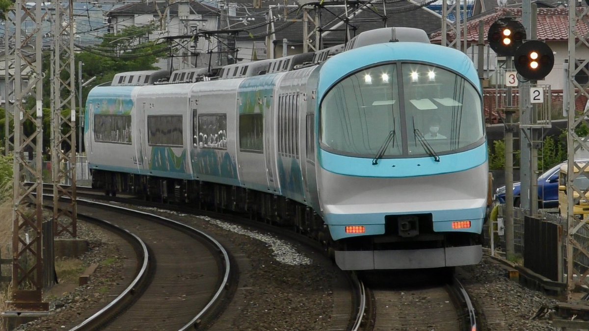 YDM_inertia's tweet photo. 寺田駅撮影、大満足な結果でした。
帰りの乗車電がL81なのは嬉しすぎ…
1400レ iL02(ミジュマルライナー)
1624レ VH28(Dialogue Train)
9400レ SV01
1645レ L81
#近鉄 #近鉄京都線 #寺田駅 #ミジュマルライナー #しまかぜ #いのちのあかし #近鉄8000系 #L81 https://t.co/VvlhaB6mFT