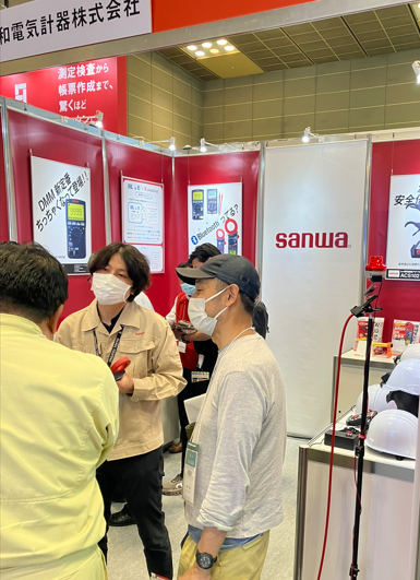 sanwa_meter's tweet photo. JECA FAIR2025 ～第73回電設工業展～
多くのお客様がブースへ訪問いただいています。明日最終日です。絶縁抵抗計、新型デジタルマルチメータ、I0R非接触アダプタなど絶賛展示中。 開催日：2025年5月28日(水)～5月30日(金) 
場所：インテックス大阪 5号館 ブースNo:5-30 https://t.co/xsp0q0rNUL