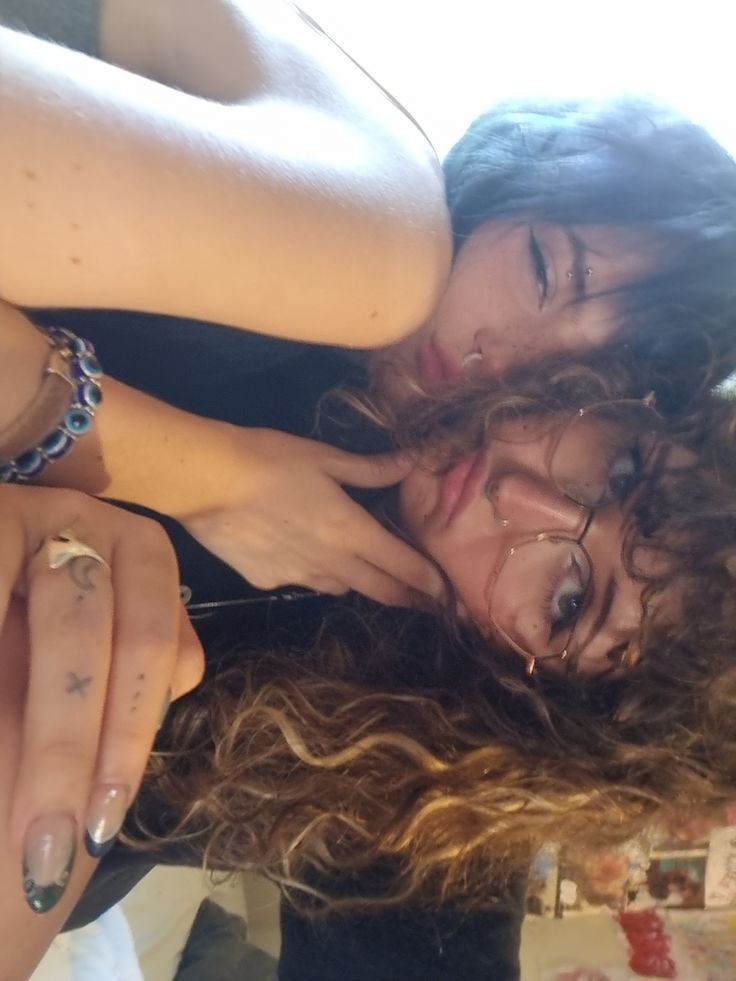 sapphiccworld's tweet photo. https://t.co/jaHcxiaiyo