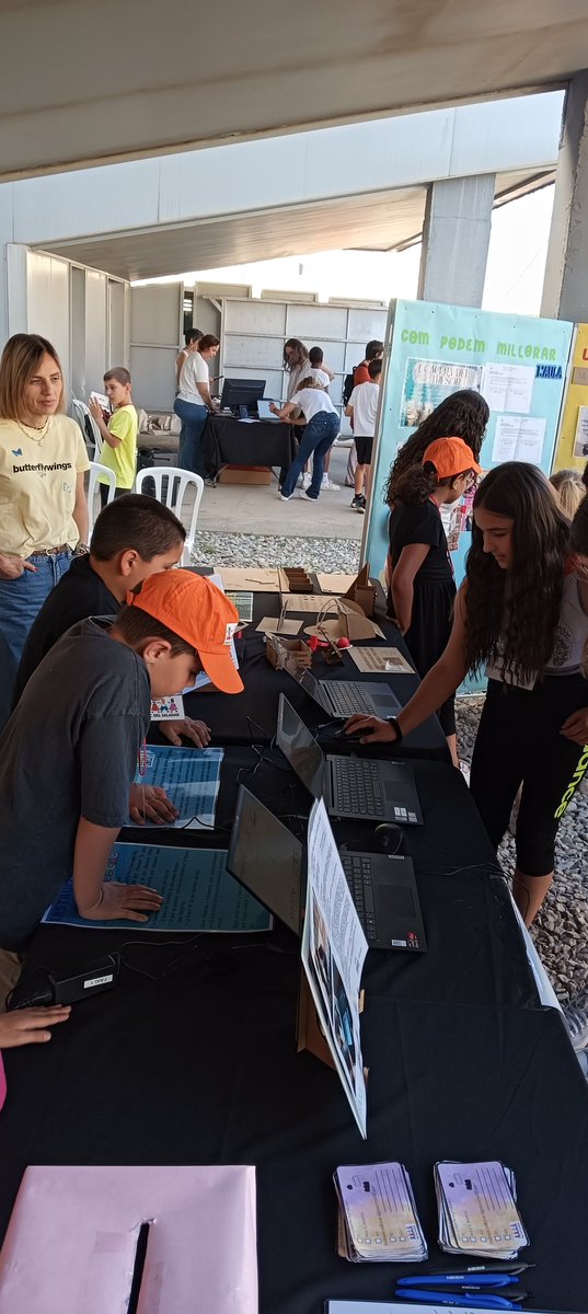 ParcdelSaladar's tweet image. Ja estem a la #FiraFaig a #Mollerussa explicant el nostre projecte i coneixent projectes molt interessants d'altres escoles i instituts.
@cesirecat #ProgramaFaig