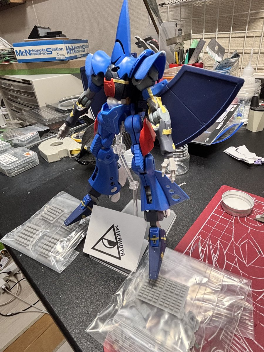Metal_Moon19's tweet photo. #三角屋
#ハンブラビ
三角屋様より商品到着いたしました。
さっそく作成途中のハンブラビにハンドパーツを装着。
おかげさまで理想のハンブラビにまた近づく事ができました！ https://t.co/IwOX45pQKC
