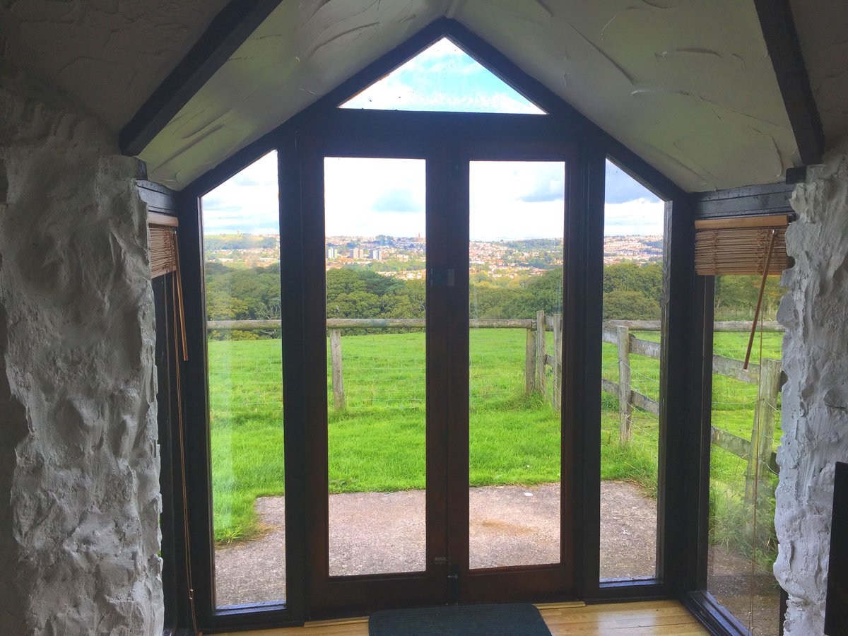 "Loved our stay in Chapel Barn. Perfect location to the beach/Mumbles area but also a close drive into Swansea town. Amazing views from the barn both night and day. The welcome basket was delightful with all the Welsh treats." Jodie - Chapel Barn - December 2024

#Review