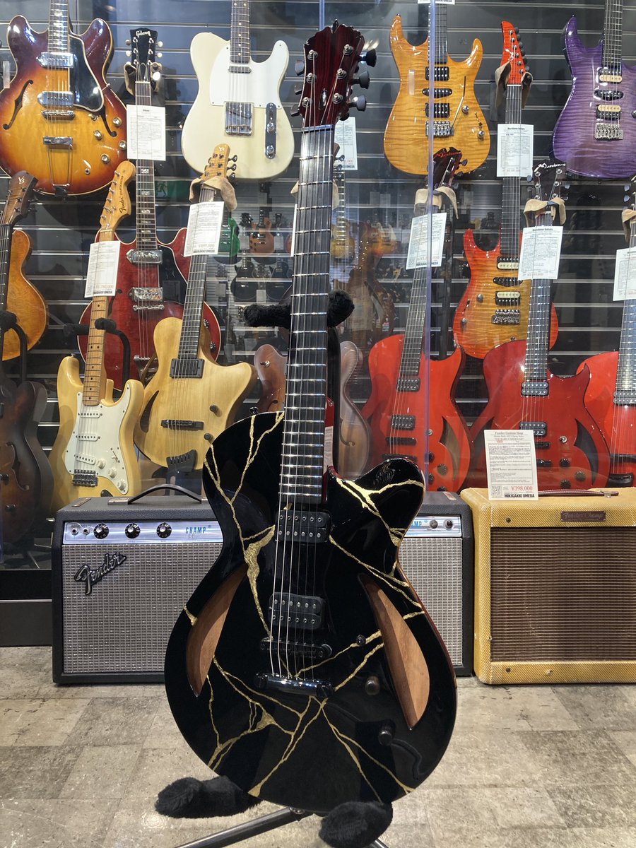 ギター taka テキサス ヒューストン在住の日本人ギター製作家”タカ モロ氏”による