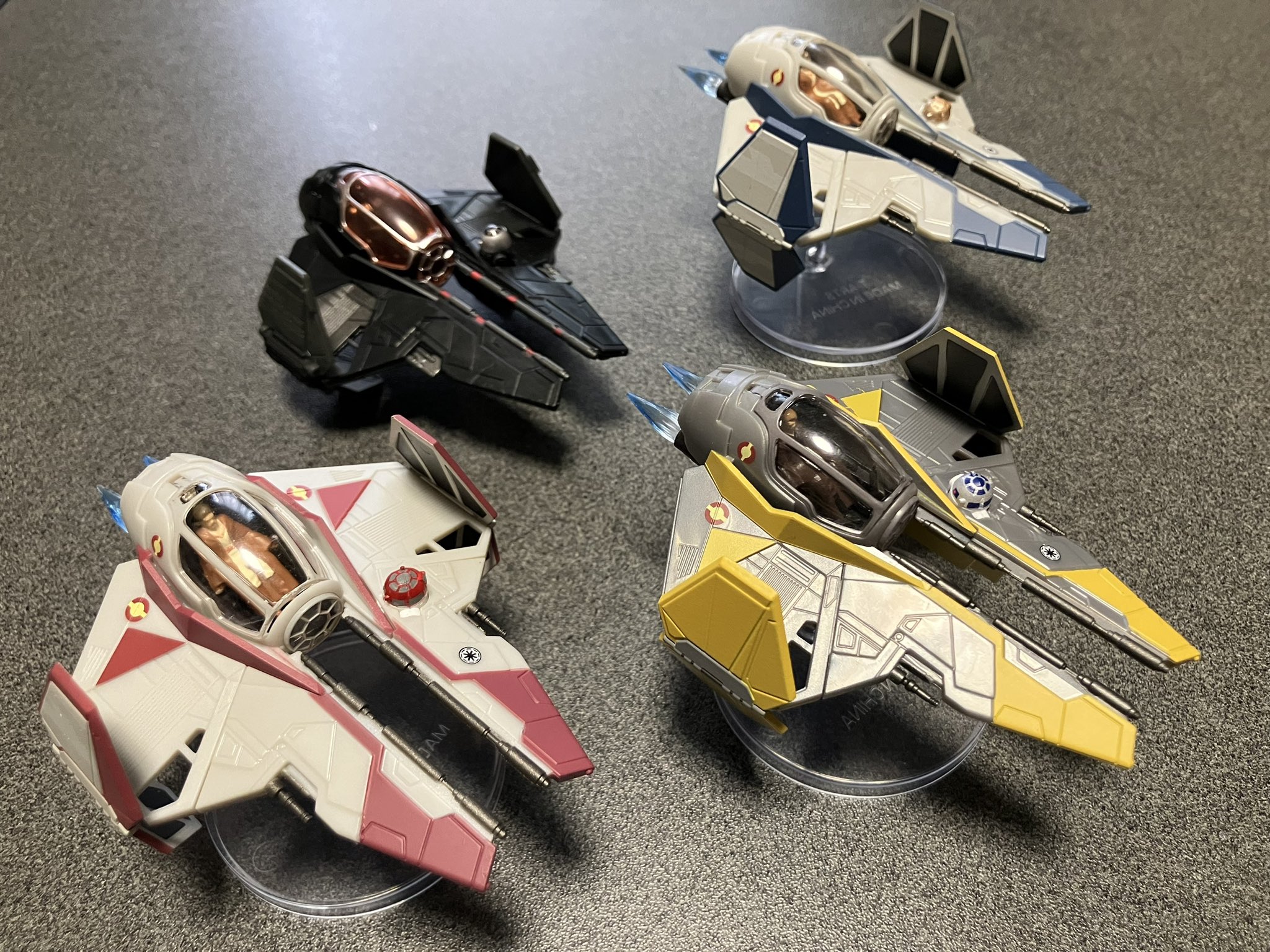 Amazon.com: Star Wars Micro Galaxy Squadron Anakin