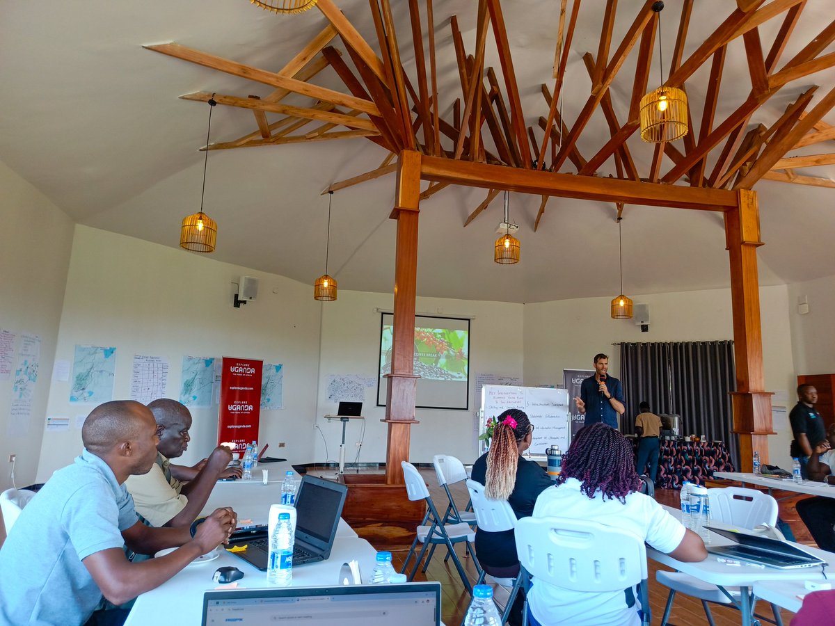 Gonzaga🇺🇬 (@stephenmgonzaga) on Twitter photo Day 3 ✌️
We are discussing key interventions to enhance visitor Flows to the Rwenzori Region.
✅ Key Priorities
✅ Key Interventions
📍<a href="/lakegeorgeview/">Lake George View Golf Resort</a>
<a href="/KaseseTourism/">Kasese Tourism Investors Forum</a> || <a href="/TourismBoardUg/">Uganda Tourism Board</a> Day 3 ✌️
We are discussing key interventions to enhance visitor Flows to the Rwenzori Region.
✅ Key Priorities
✅ Key Interventions
📍<a href="/lakegeorgeview/">Lake George View Golf Resort</a>
<a href="/KaseseTourism/">Kasese Tourism Investors Forum</a> || <a href="/TourismBoardUg/">Uganda Tourism Board</a>