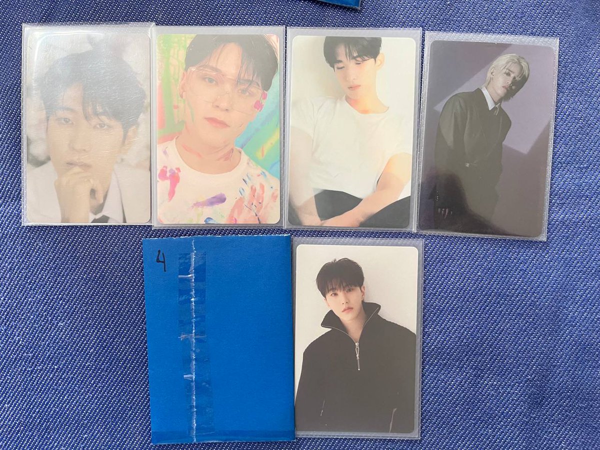 zeph_bbb's tweet photo. selling my svt official photocards
100 pesos only each set

just comment the number.

1-4 https://t.co/OmMckMgspZ
