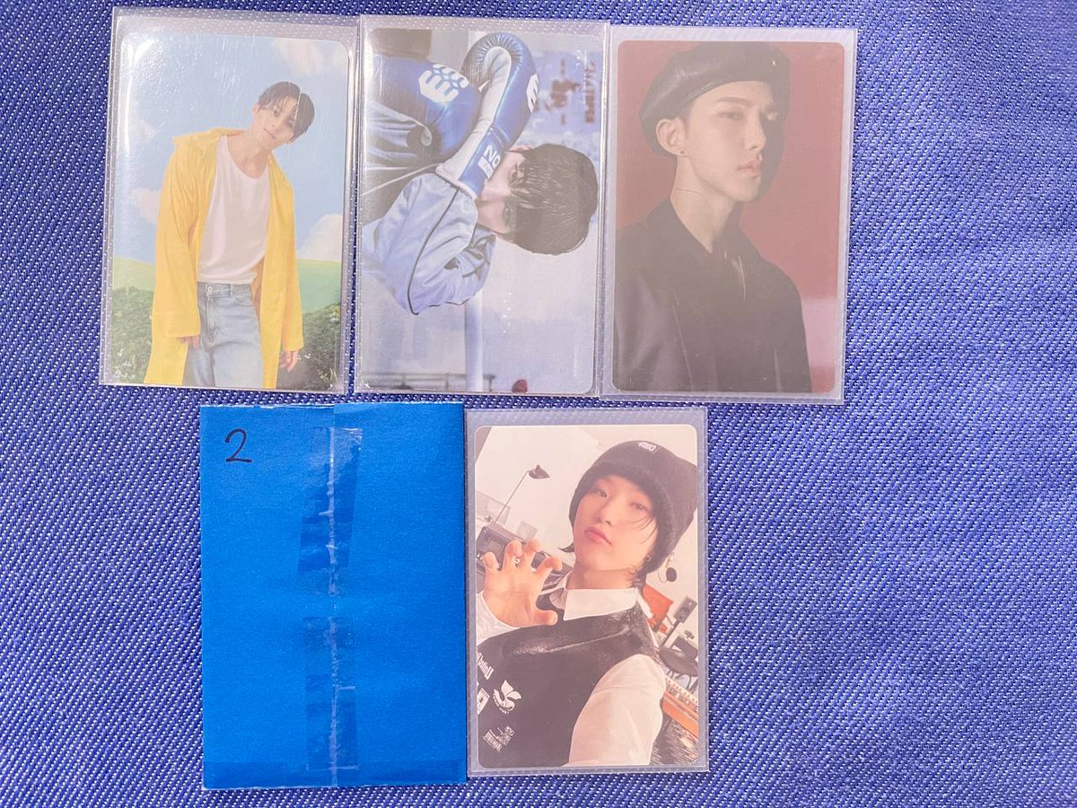 zeph_bbb's tweet photo. selling my svt official photocards
100 pesos only each set

just comment the number.

1-4 https://t.co/OmMckMgspZ