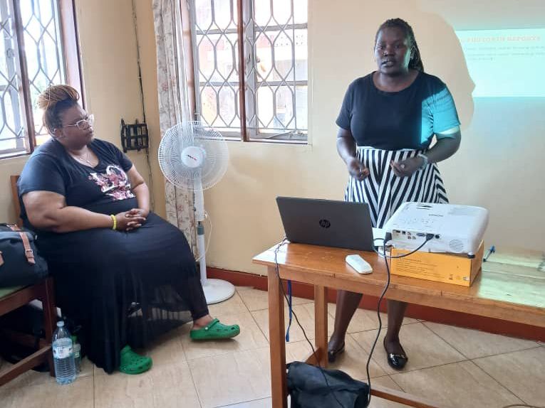 wellsofhope's tweet image. Day 2:The staff refresher training workshop is in full swing! Our Assistant Communications Officer, Esther Birungi, is leading an engaging session on email etiquette, reporting, and writing blogs. We&apos;re enhancing our skills to better serve our community! #refreshertraining
