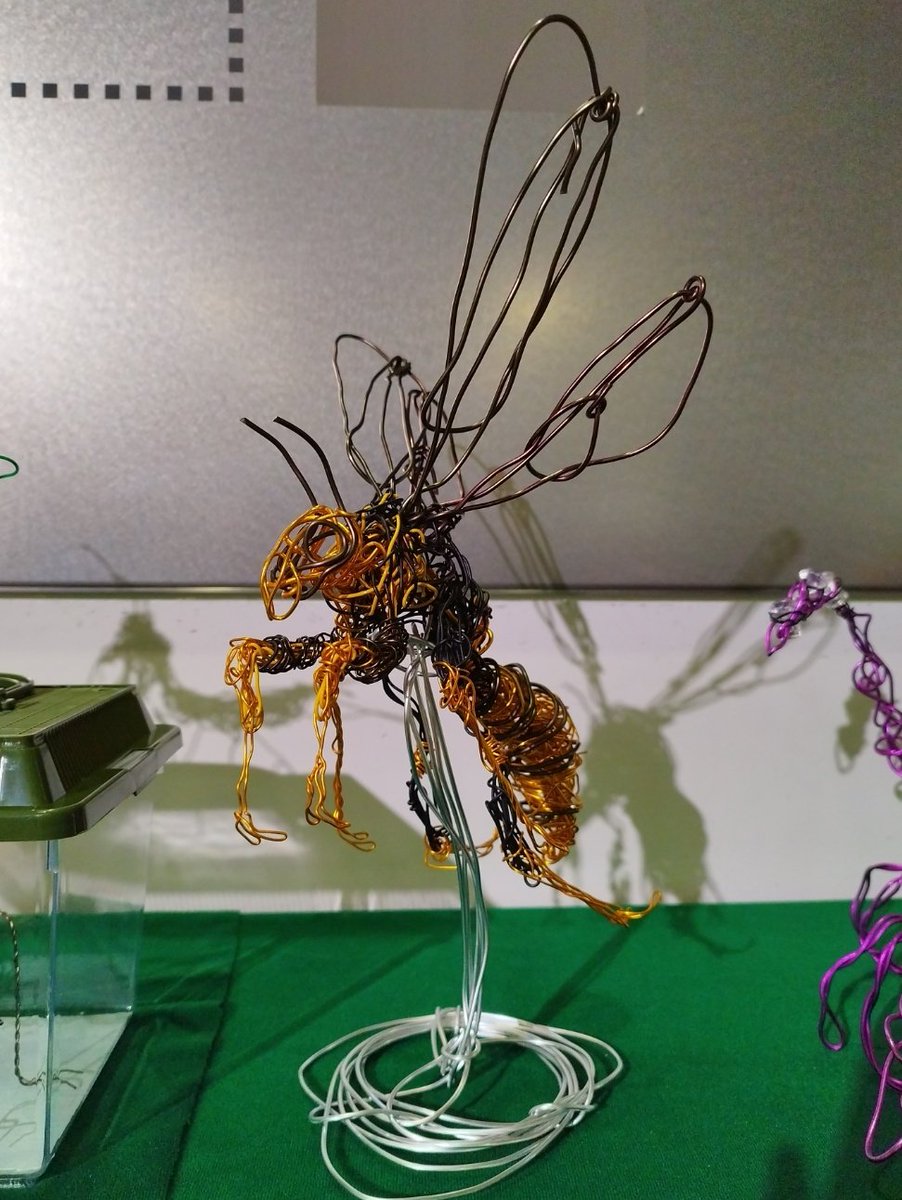 whitecolorcrow's tweet image. アシナガバチ🐝࿆
#針金アート #wireart
#初夏の創作クラスタフォロー祭り