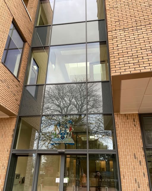 AHassociatesHal's tweet photo. For businesses, dirty glass gives the wrong impression. At home, it makes beautiful features look neglected. 💥 We handle even the toughest-to-reach glass for a flawless, streak-free finish.

📞 01787 478380

#cleaningcompany #glasscleaning #essex #commercialcleaning https://t.co/mN6lBzes0v