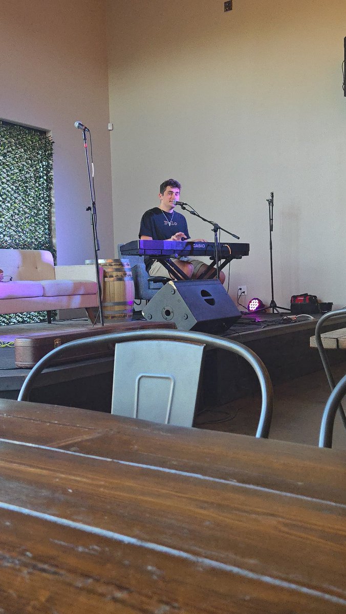 MusicByElijah_'s tweet photo. San Tan Brewery Monday Night

#newmusic #music #newalbum #album #piano #vocal #guitar #synth #beat #mixtape #fyp #foryoupage #foryourpage #musicproducer #singersongwriter #songwriter #producer #followme #azmusic #arizona #phoenix #sing #singer https://t.co/ssL84Id91l