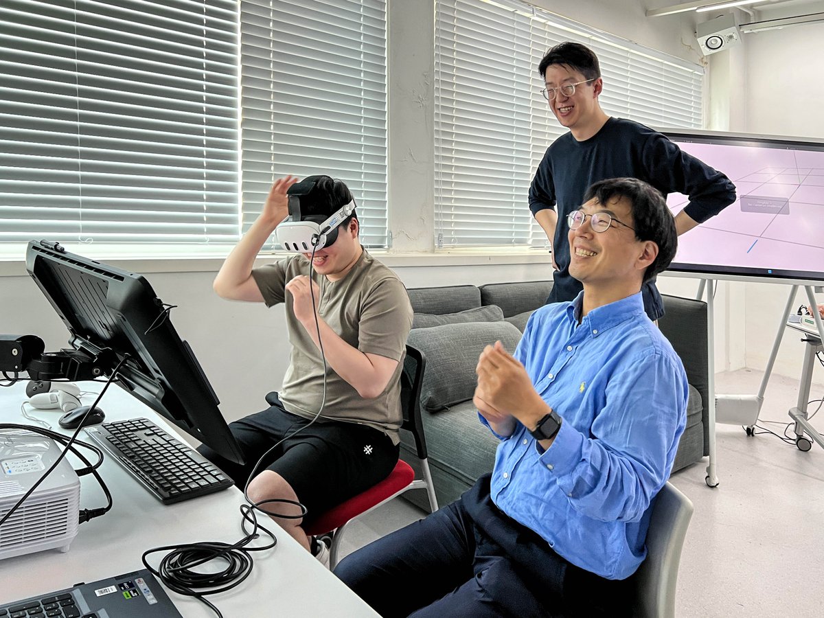 sketchlabkaist's tweet image. On May 15, 19, and 26, we were thrilled to host Prof. Bong Gwan Jun (DHCSS), Prof. Sung-hee Lee (CT), Prof. Moon Choi (STP), and Prof. Jung Kim (ME), heads of our neighboring KAIST departments, to showcase our sketching techs. Thanks for helping us build the future!😉