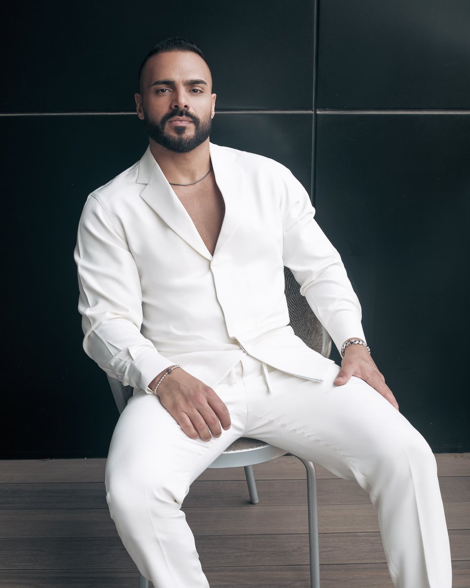 بالفيديو- ألبوم جديد من جوزيف عطيّة… و"سلام" بداية مشوّقة لجمهوره
 bisara7a.com/?p=282405 

<a href="/josephattieh/">Joseph Attieh</a> <a href="/starsystemlb/">starsystem</a> <a href="/aminabiyaghi/">Aminabiyaghi</a> <a href="/RamChalhoub/">Rami Chalhoub</a> 

#جوزيف_عطية