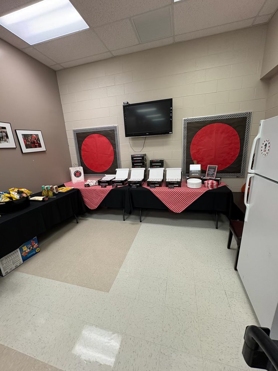 Station Middle School (@stationms220) on Twitter photo Thank you so much to our amazing PTOâfrom delicious lunches to sweet treats, every gesture meant so much to our staff. We are so lucky to have such a supportive community!#TeacherAppreciation <a href="/pto_bms/">BMS Station PTO</a> <a href="/GiGisHoffman/">GiGi's Playhouse Hoffman Estates</a> Thank you so much to our amazing PTOâfrom delicious lunches to sweet treats, every gesture meant so much to our staff. We are so lucky to have such a supportive community!#TeacherAppreciation <a href="/pto_bms/">BMS Station PTO</a> <a href="/GiGisHoffman/">GiGi's Playhouse Hoffman Estates</a>