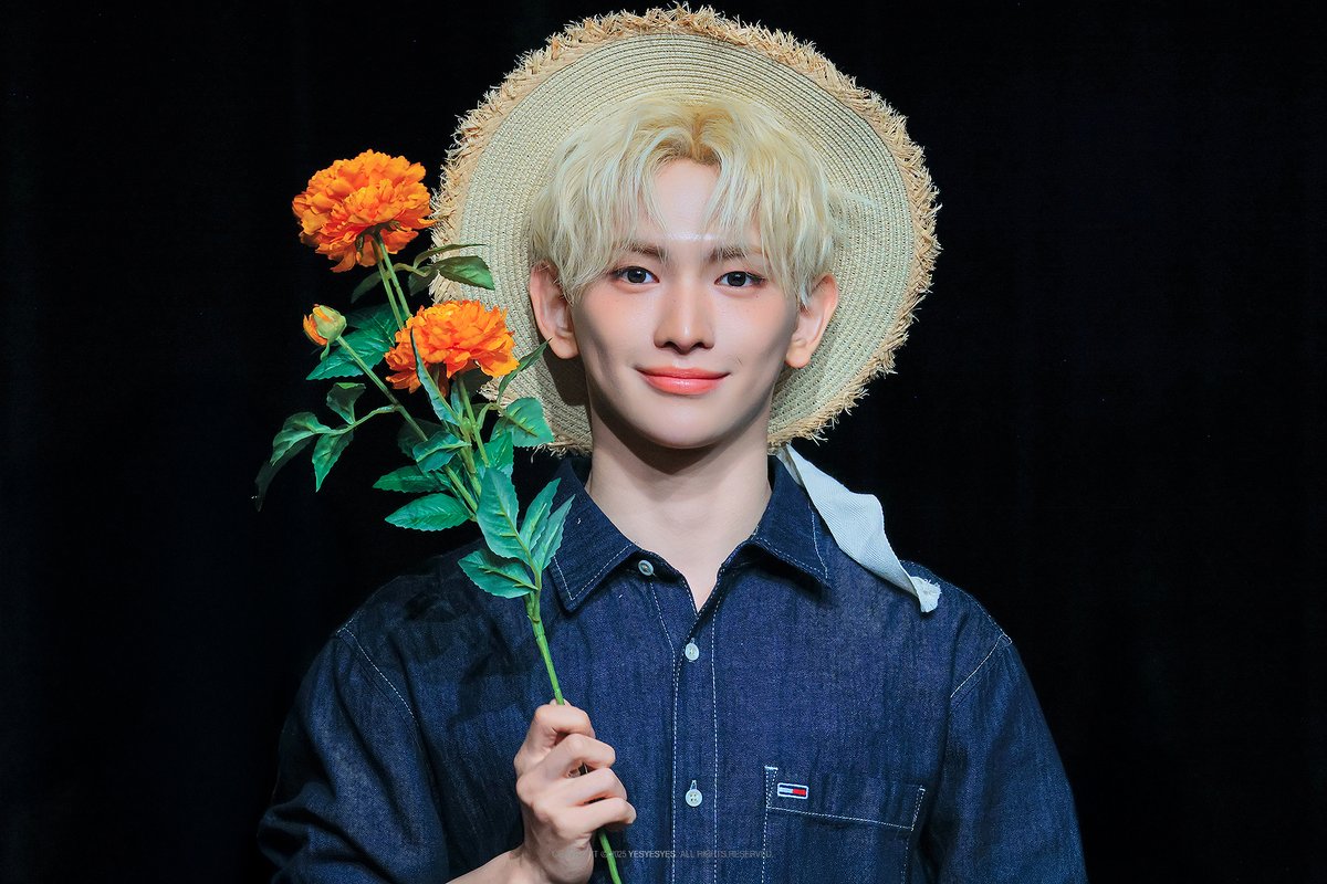 yesyesyes0405's tweet photo. 240623 팬싸인회   
#TEMPEST #템페스트 #LEW #루 #의웅 #혁 #HYUK https://t.co/SejU3zck4M