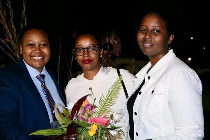 ๐๐๐ฉ๐ง๐๐ค๐ฉ๐ ๐ง๐ฎ (@patriote257) on Twitter photo ๐ #RWANDA ๐ท๐ผ : ๐ณ IBIDASANZWE ๐ค
Ubuserukizi bwโu Bwongereza mu gihugu c'uRwanda bwaraye bukoze ibirori vyahariwe abagize umuryango w'abaryamana basangiye igitsina ( LGBTQIA+ ๐ณ๏ธโ๐๐ณ๏ธโโง๏ธ) mu ntumbero yo guhimbaza Umunsi Mpuzamakungu wahariwe Kurwanya Ivangura rishingiye ku Gutingana. ๐ #RWANDA ๐ท๐ผ : ๐ณ IBIDASANZWE ๐ค
Ubuserukizi bwโu Bwongereza mu gihugu c'uRwanda bwaraye bukoze ibirori vyahariwe abagize umuryango w'abaryamana basangiye igitsina ( LGBTQIA+ ๐ณ๏ธโ๐๐ณ๏ธโโง๏ธ) mu ntumbero yo guhimbaza Umunsi Mpuzamakungu wahariwe Kurwanya Ivangura rishingiye ku Gutingana.