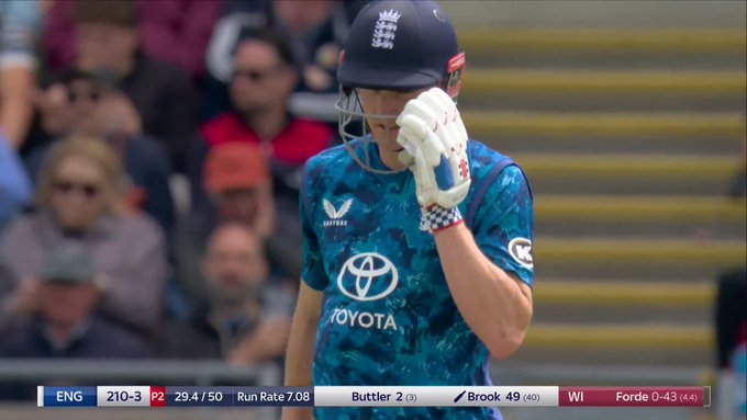 ENG skipper leading from the front! 🫡