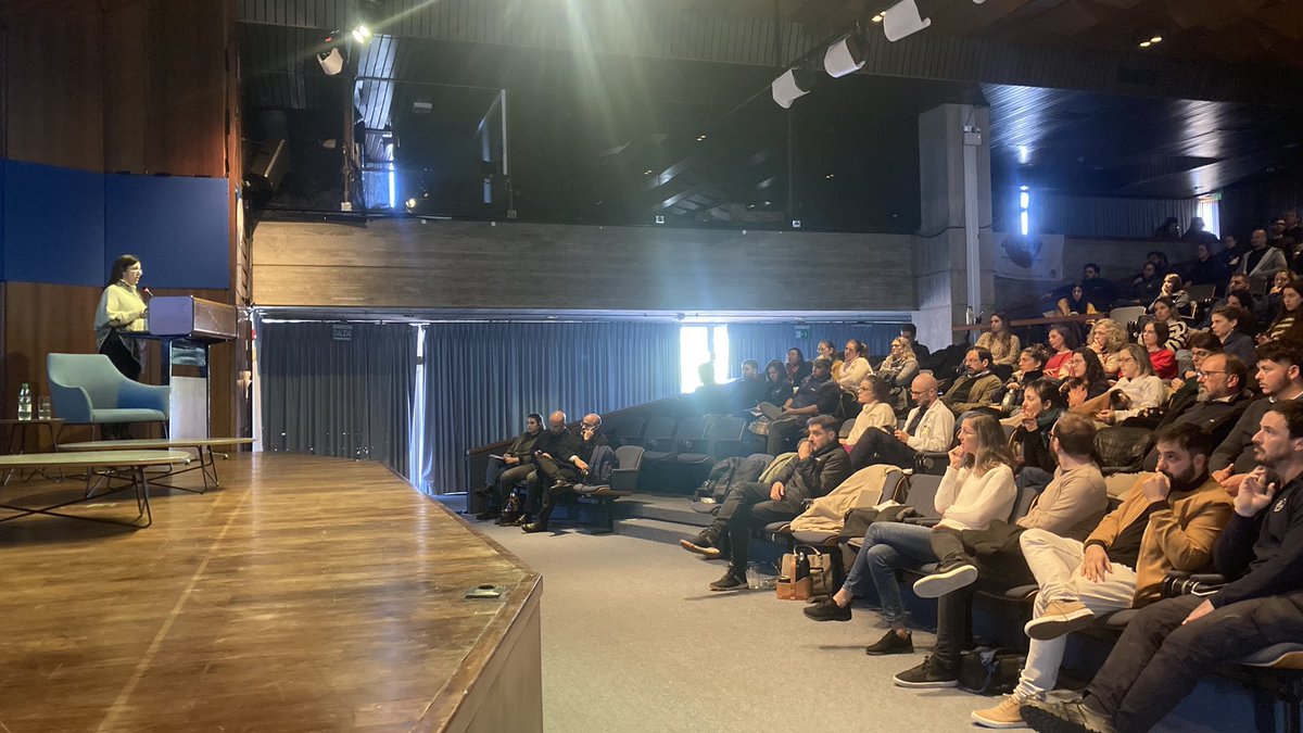 FFIPuNe's tweet photo. Para cerrar interviene Silvia Robaina, nuestra presidenta. Plantea el trabajo del nuevo Secretariado, con tres objetivos generales: fortalecer FFIPUNE a la interna, fortalecer la imagen de FFIPUNE hacia afuera y fortalecer el vínculo con @PITCNT1 https://t.co/8dwHI4o0Mm