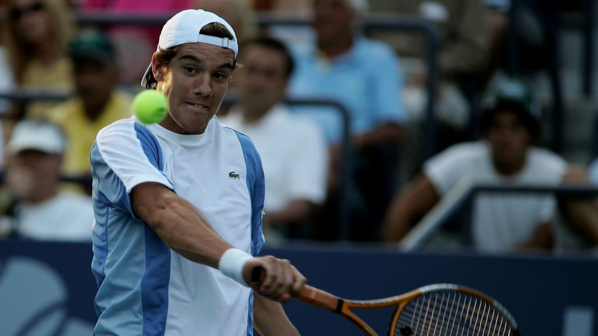 One last cracking one-handed backhand, before the end. Will always have a soft spot for Richard Gasquet: tennis.com/baseline/artic…