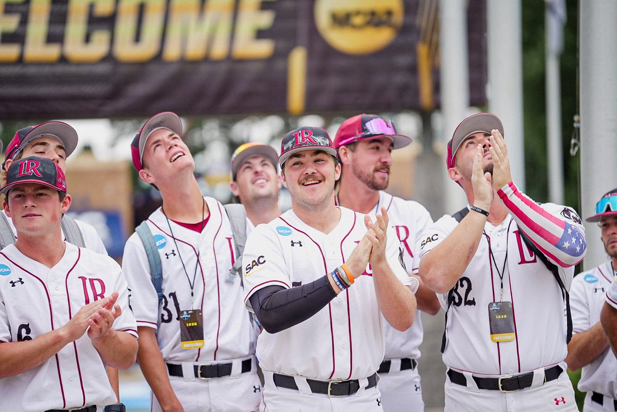 LR BEARS BASEBALL tweet media