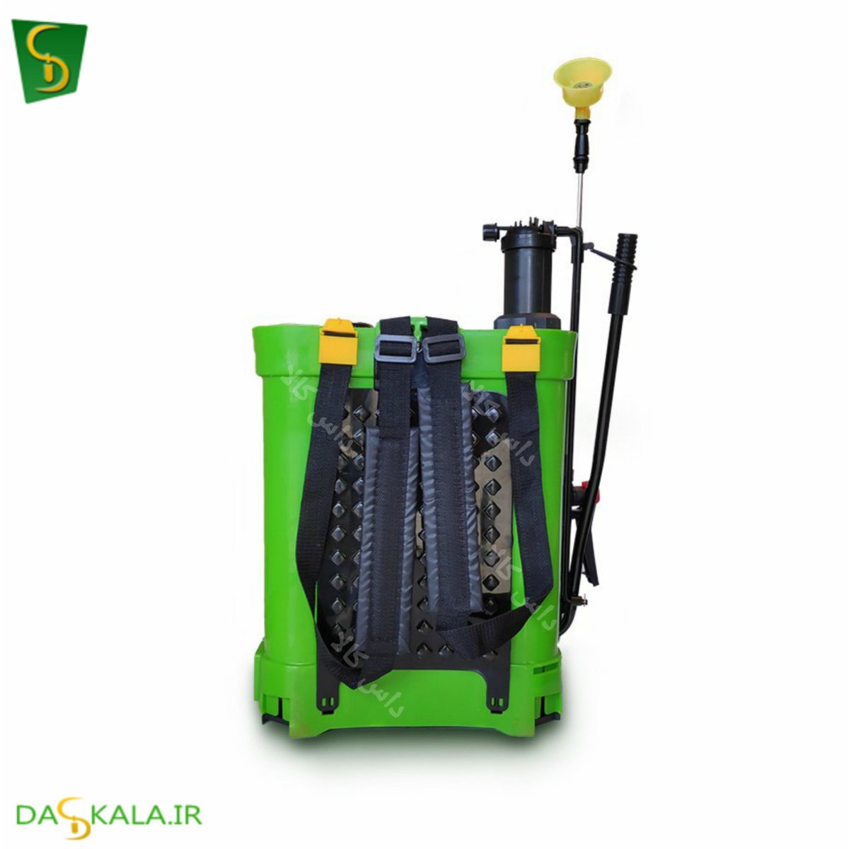 ۱۲ درخت‌کاج‌لاوسون‌بشدت‌نیازبه‌سمپاشی داشتند.اقای‌باغبان‌محل‌فرمودندهرکدوم ۳۰۰هزارتومن‌میگیره سمپاشی‌میکنه‌زورم آمد.رفتم یه‌سمپاش‌شارژی‌خریدم ۲۸۰۰بیست روزبعدو۲۰ روزبعدش‌دوباره بایدسم بزنم.یعنی‌کاری‌که‌باحدود ۱۰ میلیون میخواست انجام‌بده‌با ۲۸۰۰خودم انجام دادم.بدون‌دردبدون خونریزی