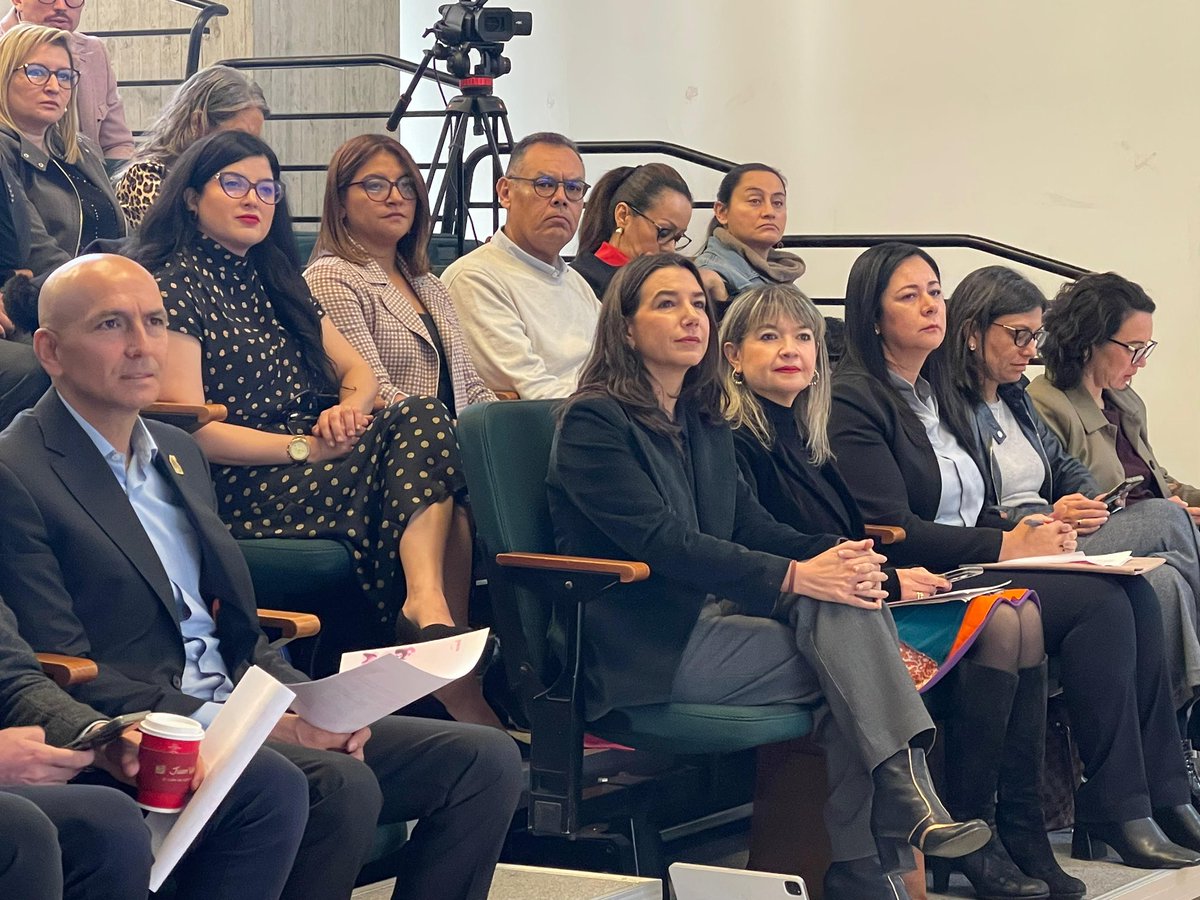 LaRegionCentral's tweet photo. #AEstaHora| Acompañamos la Audiencia Pública de Rendición de Cuentas de @planeacionbog, un ejercicio de transparencia y diálogo que permite conocer los avances de gestión durante la vigencia 2024.

Nuestro gerente, @Ragudelos, participa en este espacio institucional que fortalece la articulación regional, el seguimiento a las políticas públicas y la planificación estratégica para el desarrollo sostenible del Distrito Capital y la #RegiónCentral.